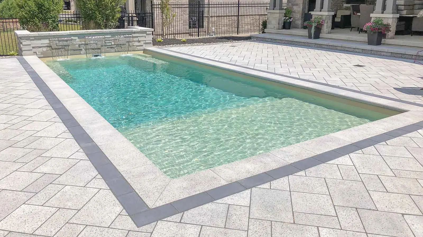 Leisure-Pools-Summit-fiberglass-pool